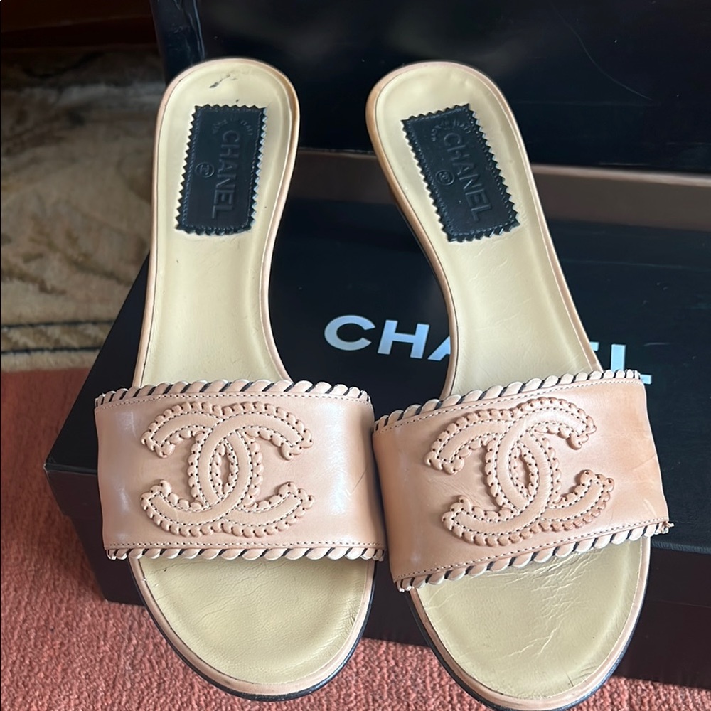 CHANEL Tan Leather Sandals with Logo